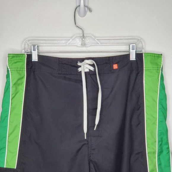 GAP Black Green Activewear Beach Wear Water Sports Board Shorts Size 35 - Picture 2 of 10